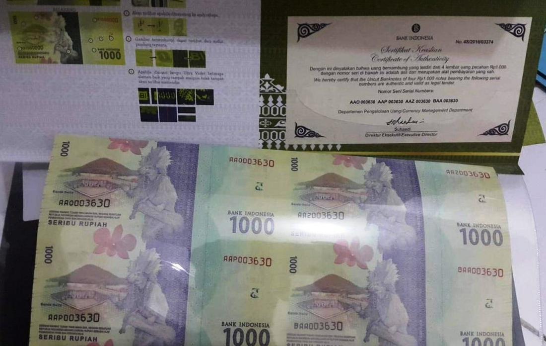 Indonesia Uncut 1000 Rupiah x4 UNC with folder & COA (1 of 1)