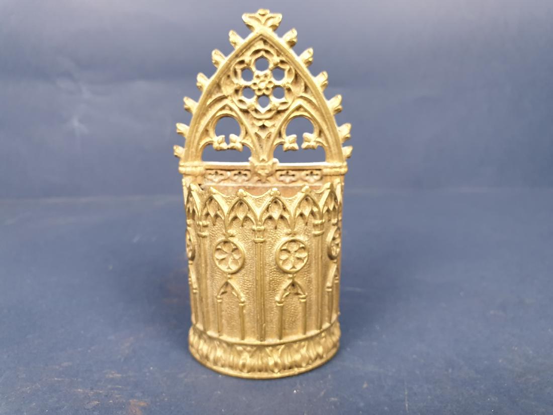 Ancient devotional holy water stoup in neo-gothic: Ancient Neo-Gothic devotional font in bronze, beginning of the 19th century, Charles X, Behind the Crucifix there is a red glass of good effect and a little greasy see photos, Dimensions: h 12x5,5x3 g