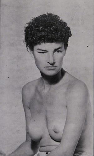 Man Ray (1890-1976) Juliet aux seins nus, ca. 1940: Man Ray (1890-1976) Juliet aux seins nus, ca. 1940Vintage gelatin silver print, contact. cm 10 x 8