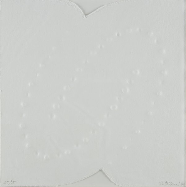 Enrico Castellani (Castelmassa, 1930): Senza titolo, 1996 rilievo su carta sagomata, es. 25/75, cm 29,8 x 29,8Firma e data a matita in basso a destraUNTITLED, 1996, RELIEF ON SHAPED PAPER NUMBERED 25/75, SIGNED AND DATED LOWER RIGHT IN PEN