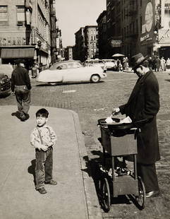 Mario De Biasi (1923-2013): China Town, New York, ca. 1950