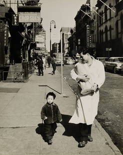 Mario De Biasi (1923-2013): China Town, New York, ca. 1950