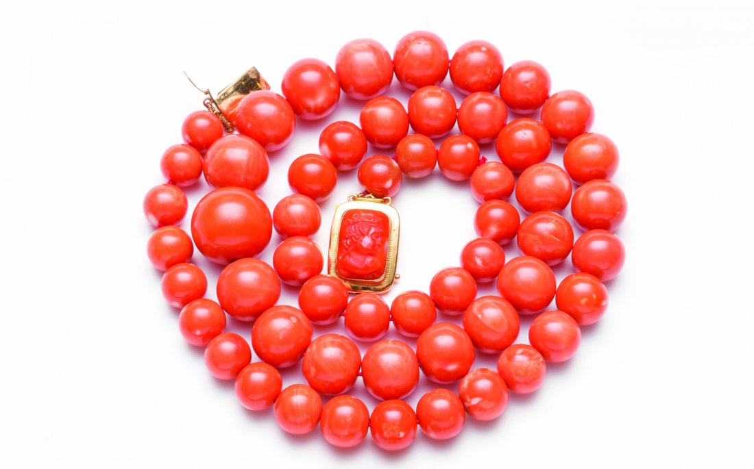 Collana composta da 55 sfere in corallo cerasuolo (1 of 1)