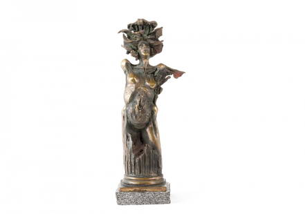 Fernando Maria Paonessa: bronzo patina bruno dorata, cm 40 x 16 x 11Firma incisa al retro: Paonessa Woman on a column brown-golden glazed bronze, cm 40 x 16 x 11Signature engraved on the reverse