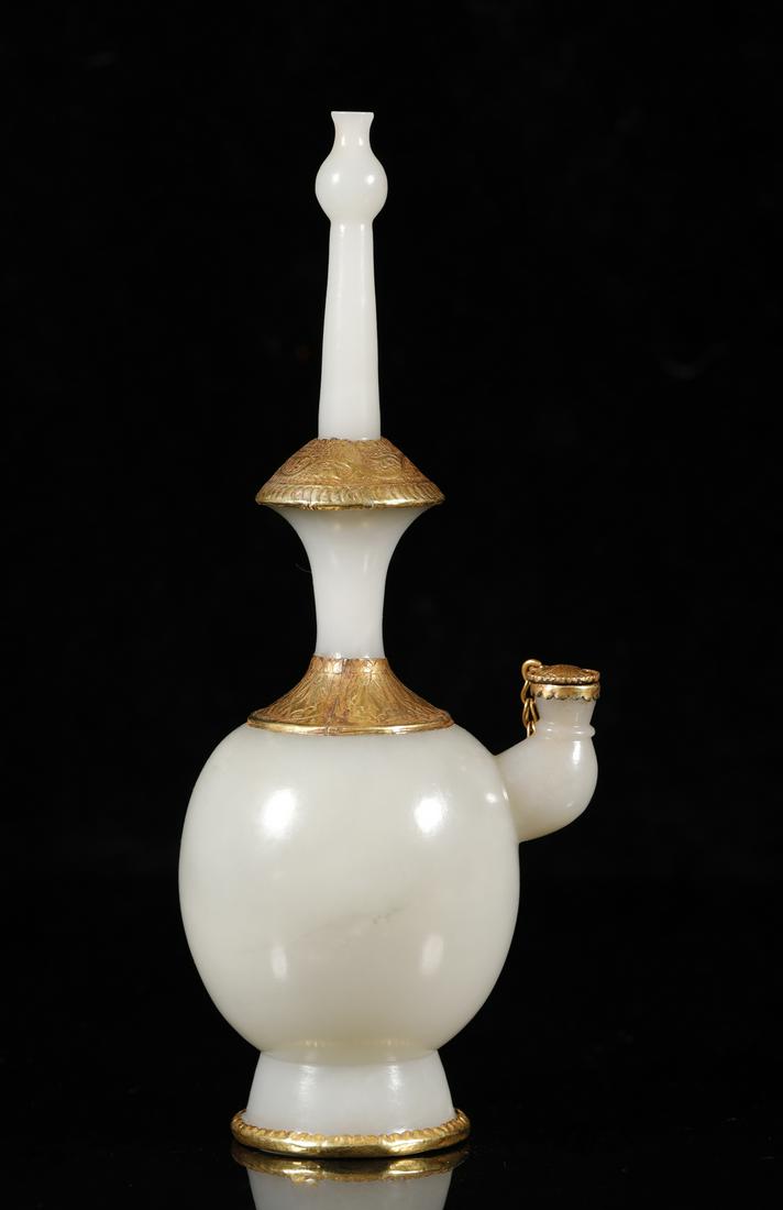 Liao Dynasty-Silver Wrap Gold Hetian Jade Water Vase (1 of 8)