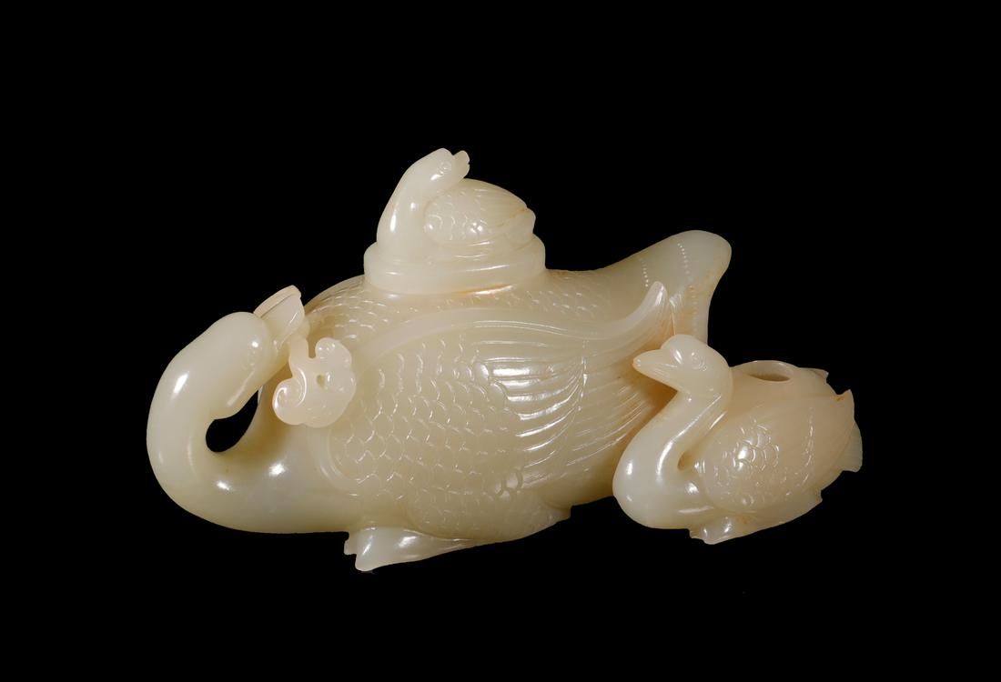 Qing Dynasty-Geese and Lingzhi Pattern Hetian Jade Jar (1 of 8)