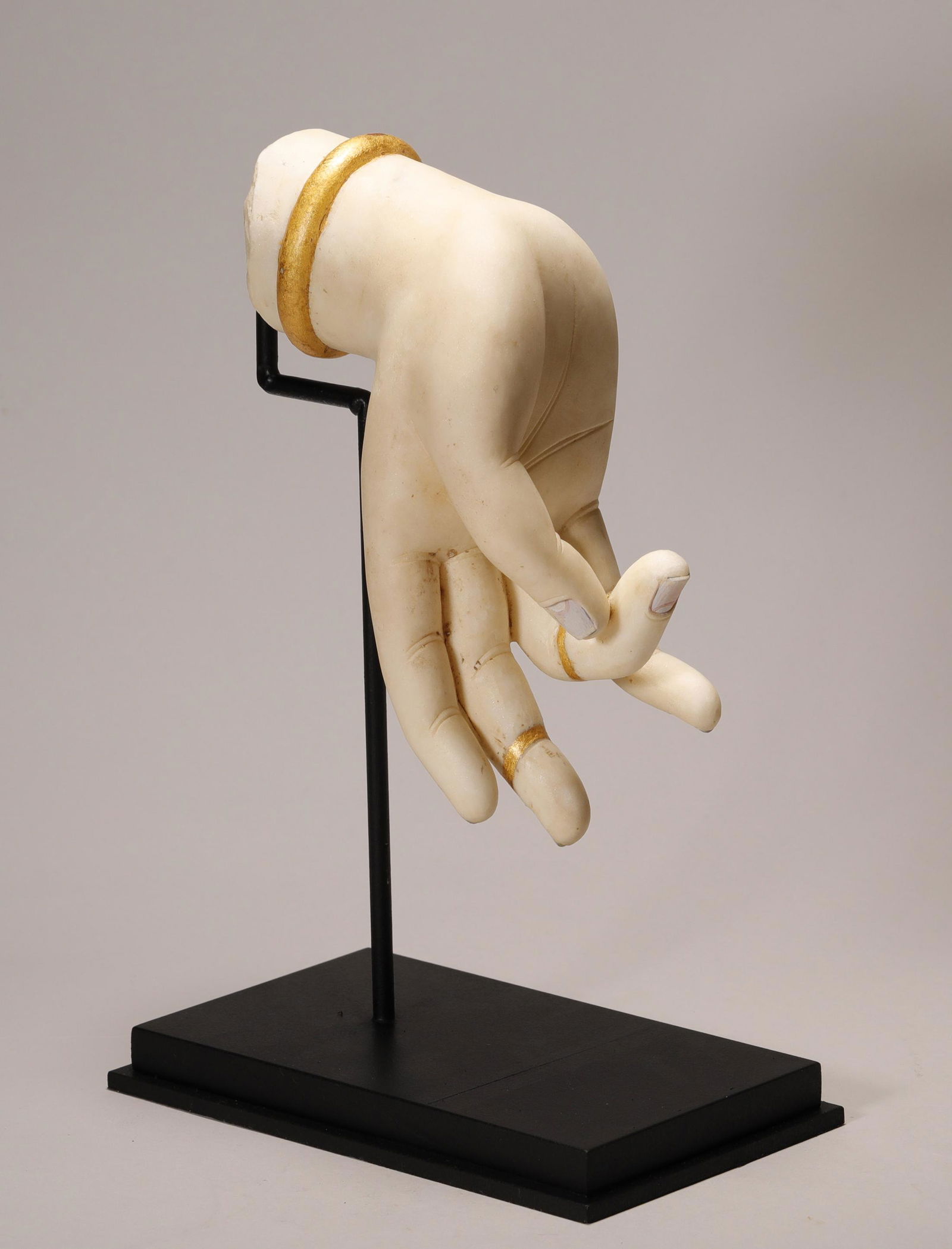 Tang Dynasty - White Marble with Gold Trace Buddha Hand (1 of 8)