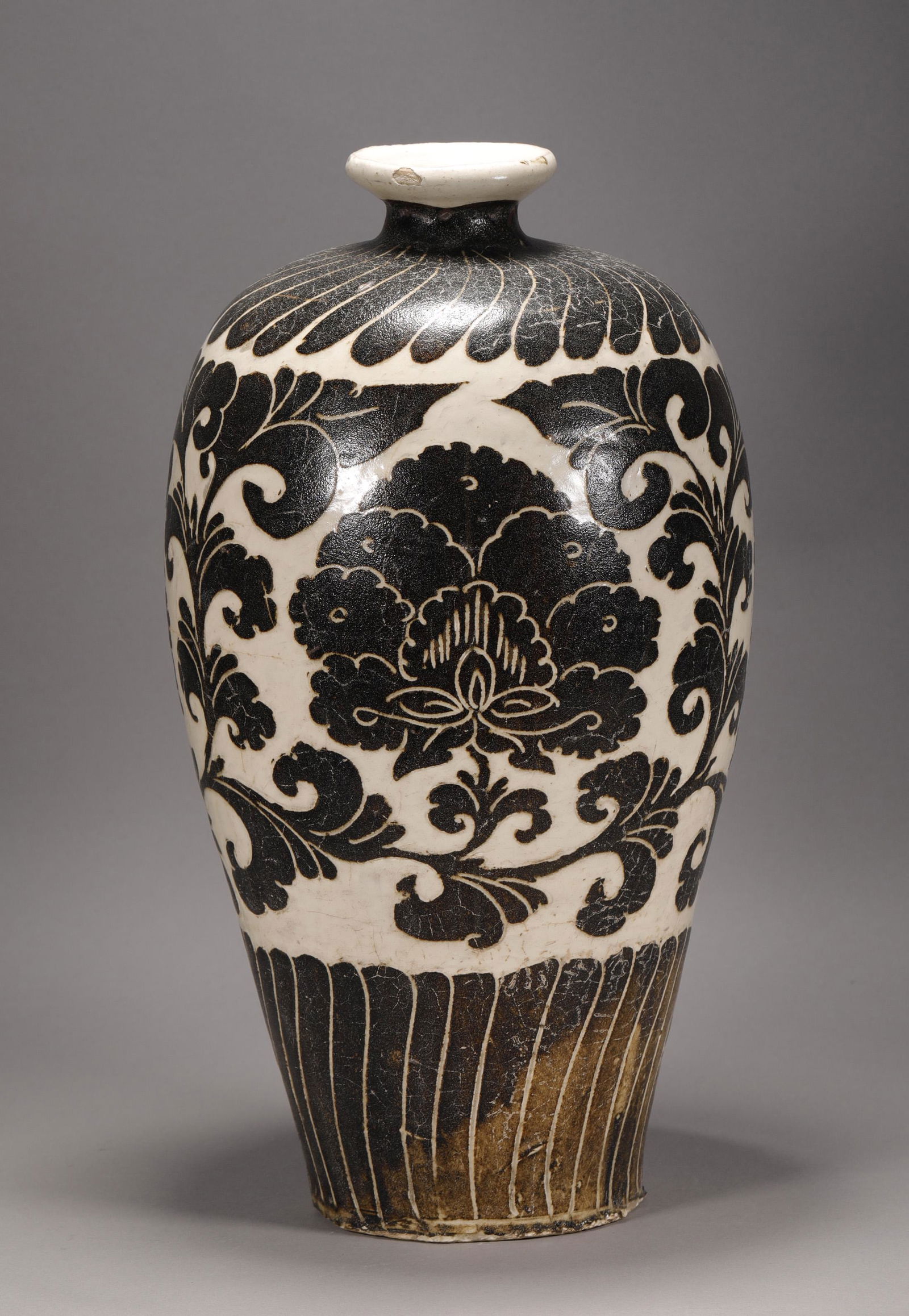 Song Dynasty - Cizhou Ware Vase (1 of 8)
