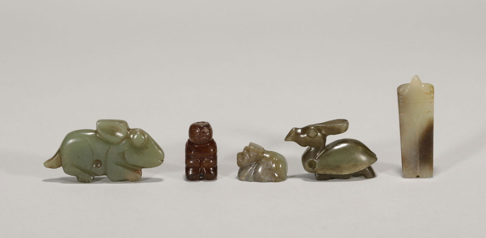 Han Dynasty jade ornaments a group (1 of 7)