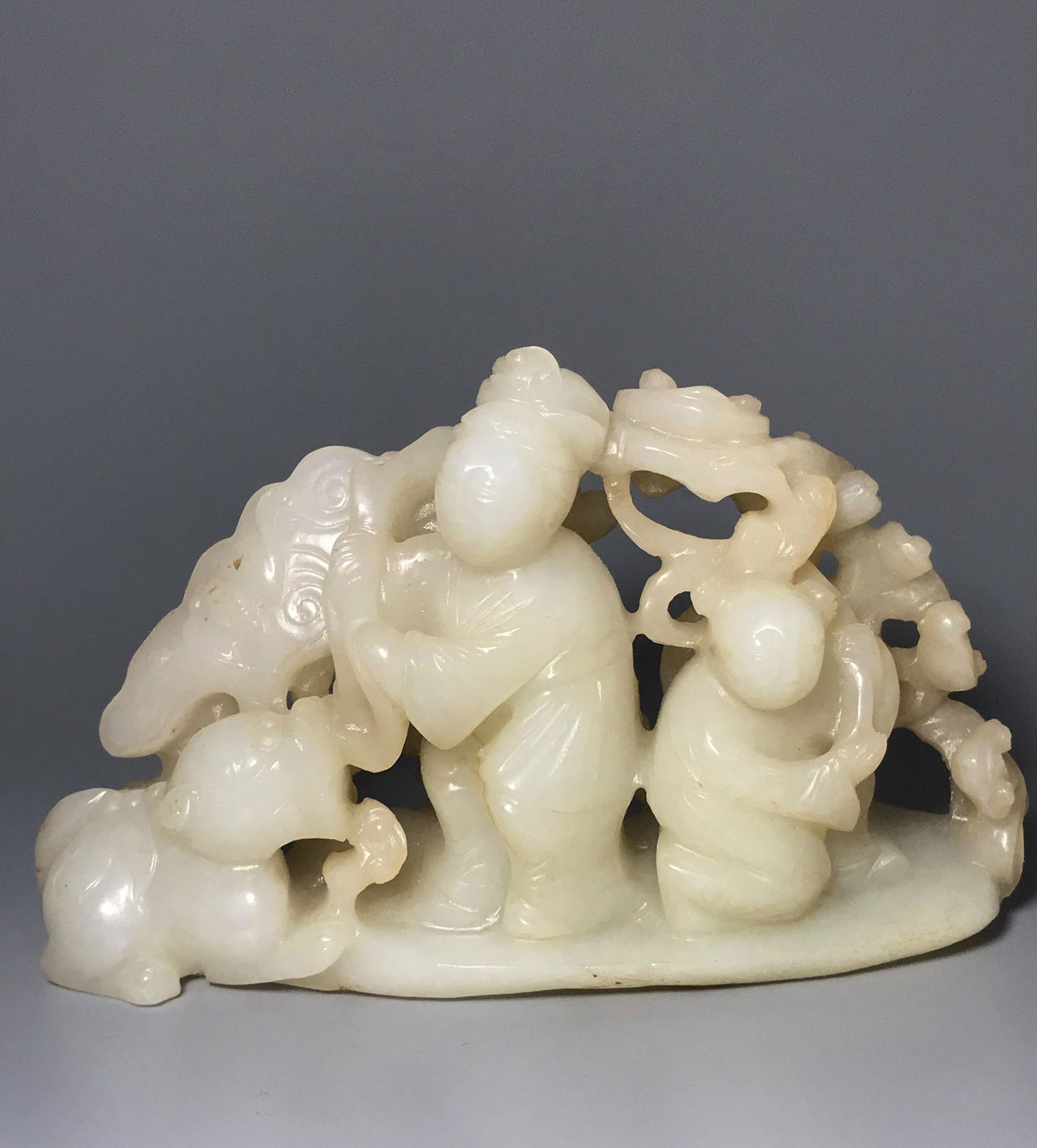 Ming Dynasty Hetian jade lady (1 of 8)