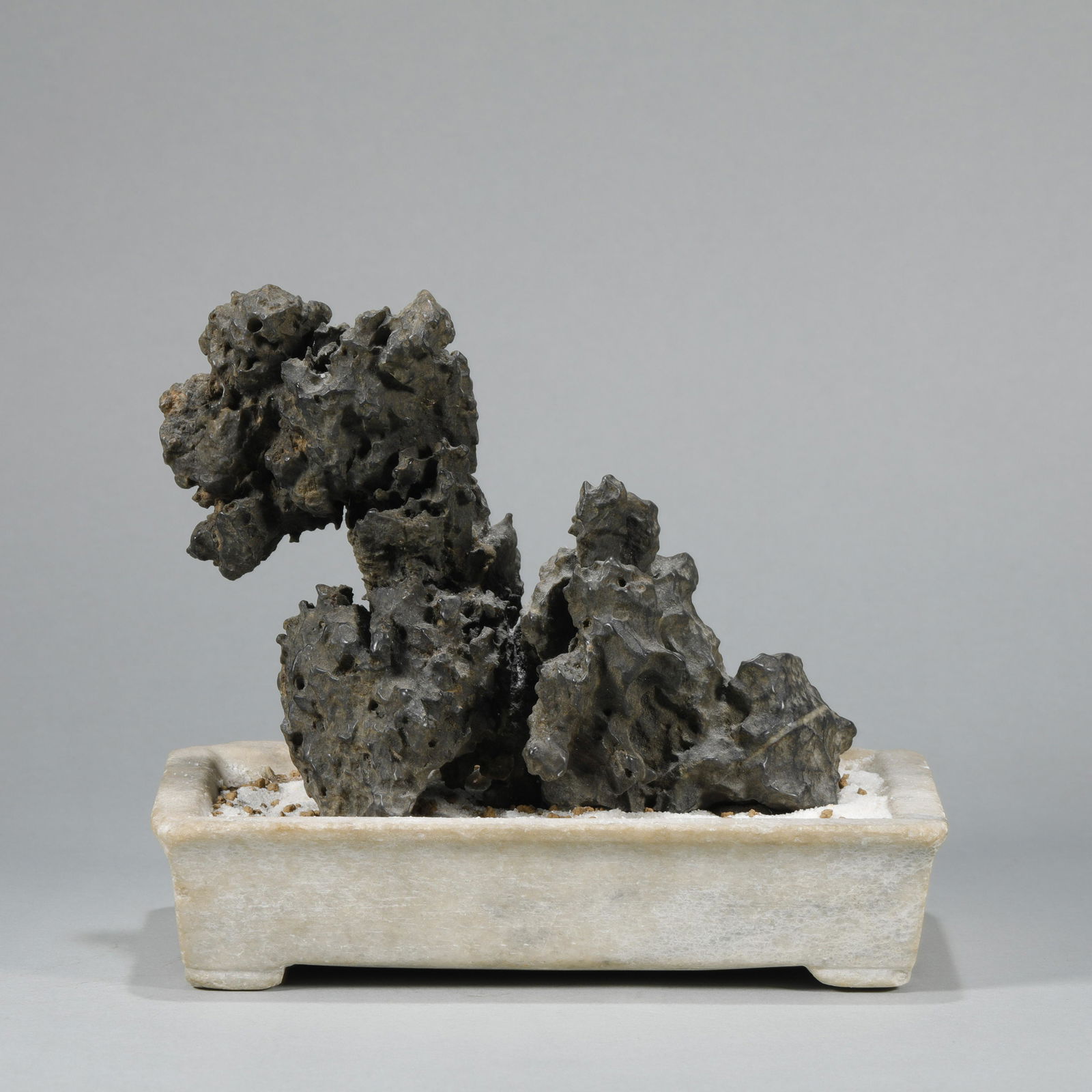 Qing Dynasty quartz stone with white marble flower pot decoration (1 of 7)