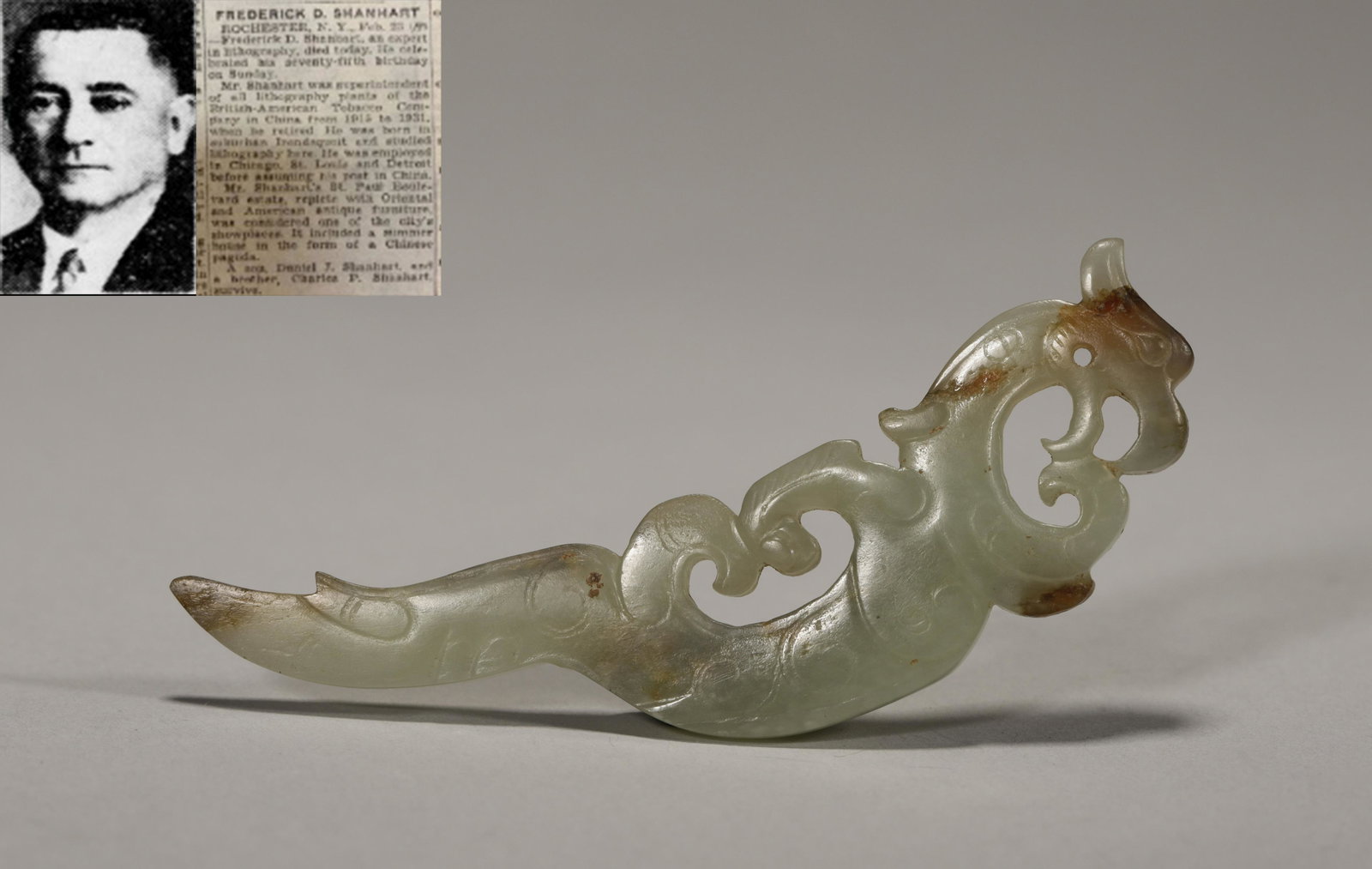 A Han Dynasty Jade Bird Ornament (1 of 6)