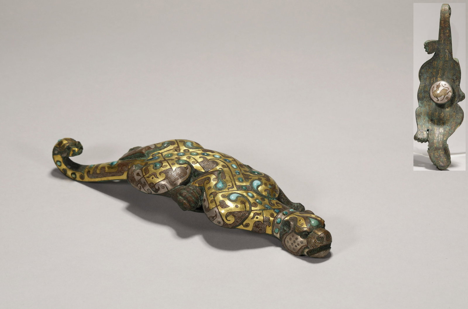 A Chinese Zhan Dynasty Gold and Silver Inlaid Beast Belt Buckle (1 of 7)