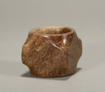 Ancient Chinese jade Cong: H: 1 3/4 in(4.6cm) W: 2 in(5.2cm) wt:185g