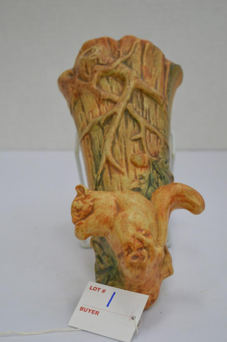 Weller Wood Craft Squirel Wall Pocket 10" (1 of 5)