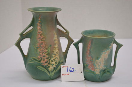 Roseville Usa 42 4 Foxglove Vase Roseville Usa 44 6 May 10 2020 Yac Inc D Ba Younger Auction Company In Mo