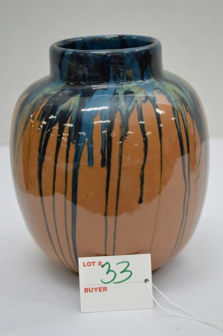 Unmarked "Shadow Ware" Bulbous Vase, 7 x 5 in.: Unmarked "Shadow Ware" Bulbous Vase, 7 x 5 in.
