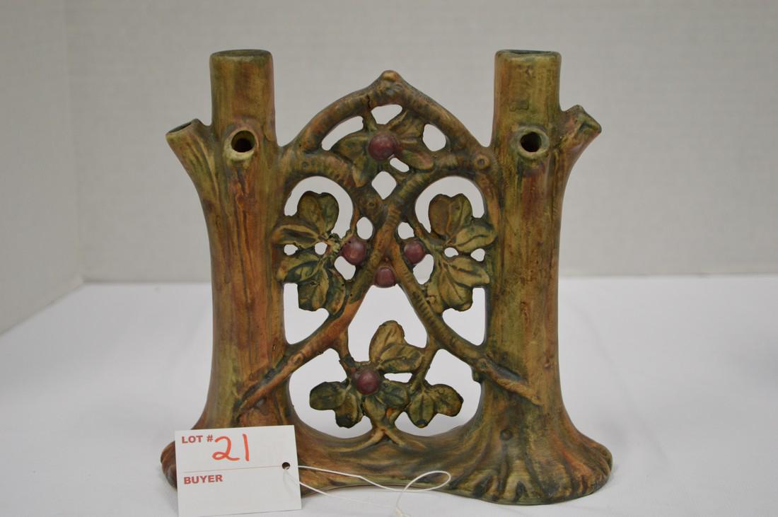 Woodcraft Pattern Double Bud Vase 7 1/2" No Marks (1 of 9)