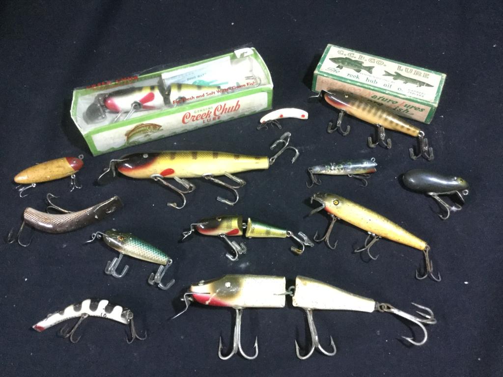 Vintage Fishing Lures: Total of 14 with 2 in original boxes. All are in good condition. See pictures.