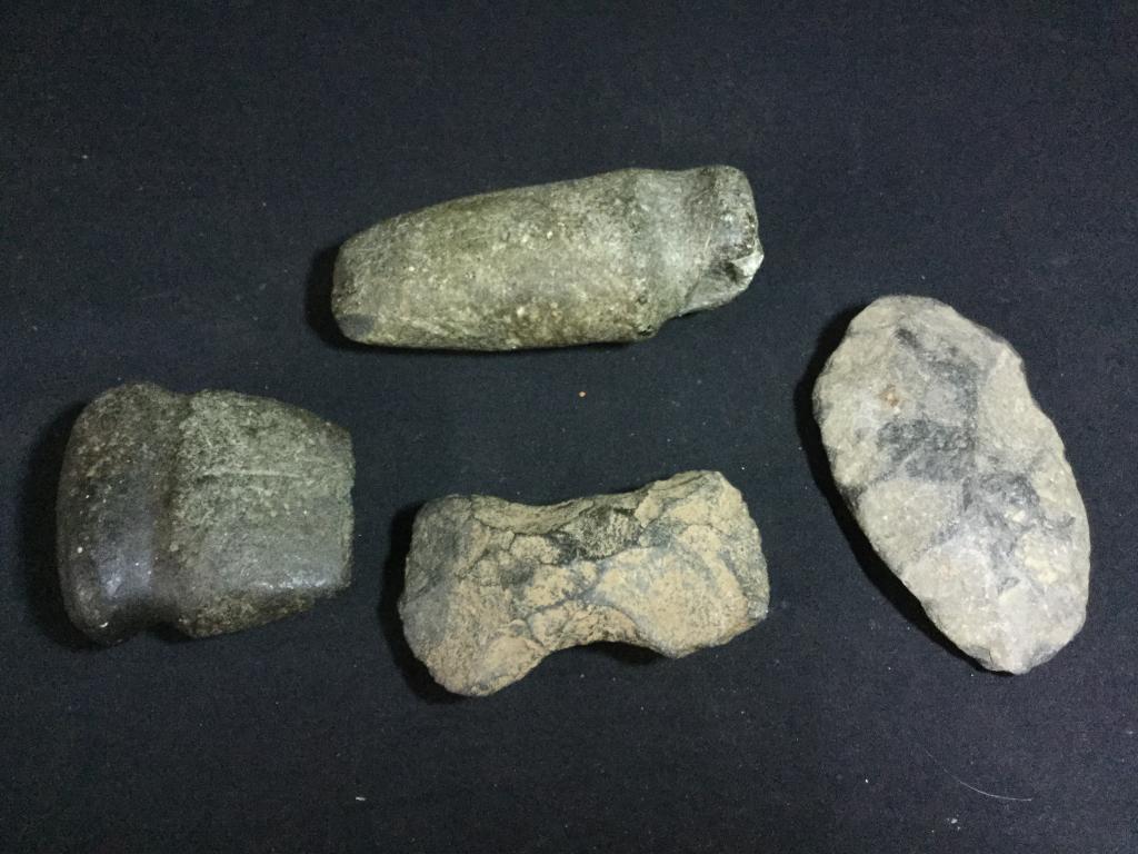 Native American Axe Pieces: Nice big pieces. Total of 4 pieces. Measure between 3" to 6".