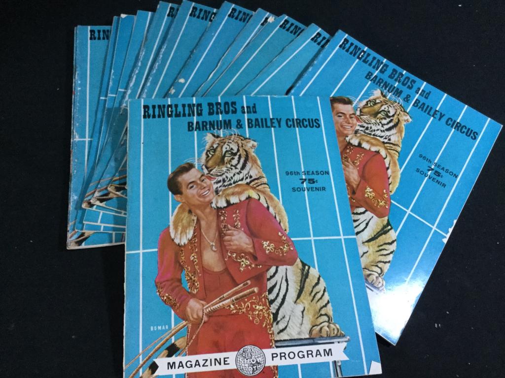 Vintage Circus Pamphlets (1 of 3)