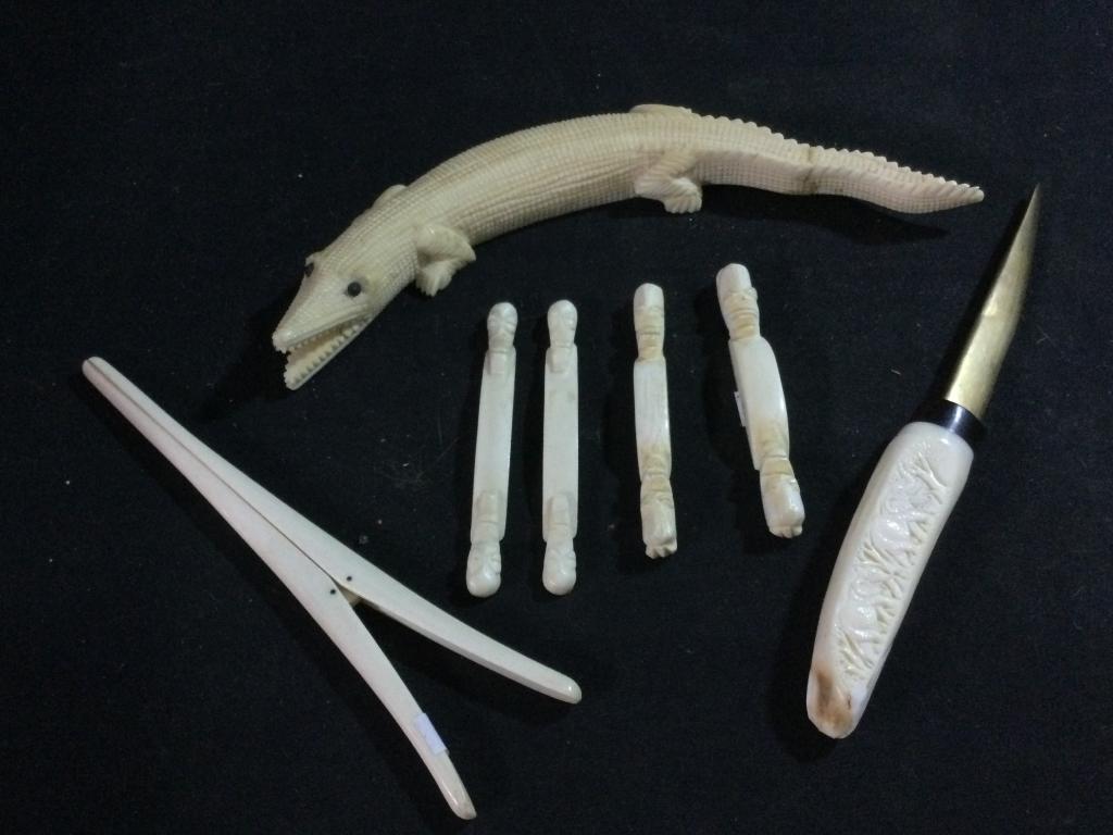 Vintage Carved Figures (1 of 4)