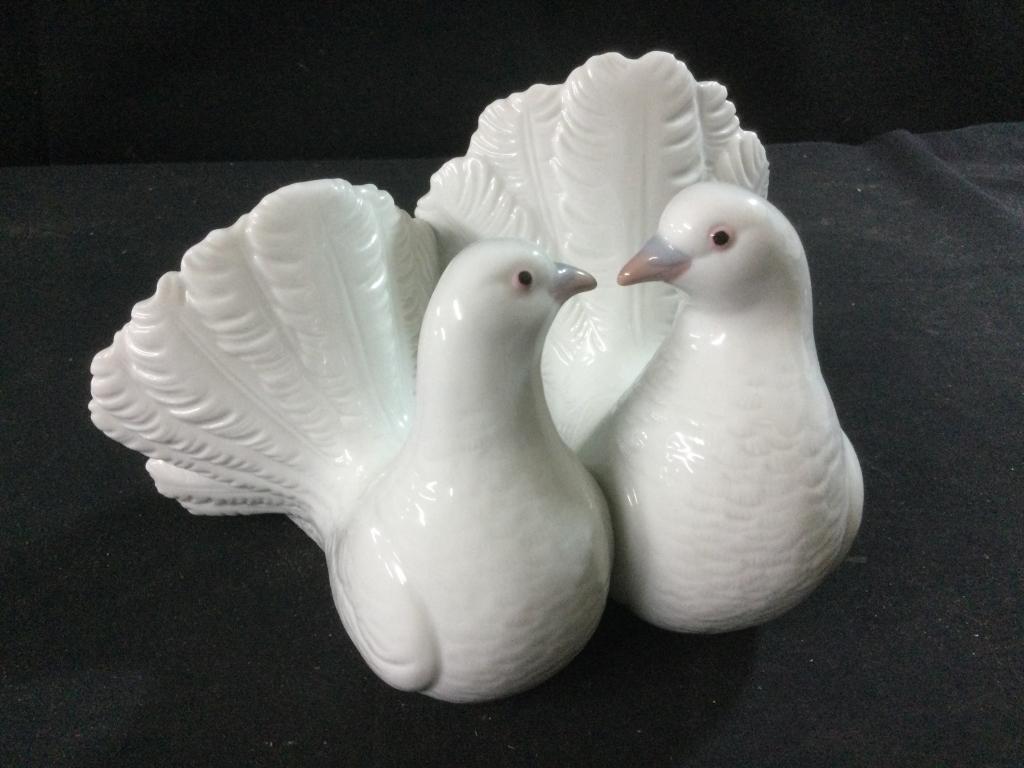 Lladro Doves (1 of 3)