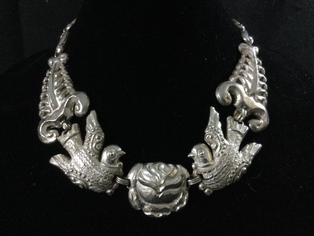 Vintage Sterling Necklace/Choker: Beautiful signed designer piece. Weighs 93.0g and in great condition. Signed on back & is a neat piece. See pictures.
