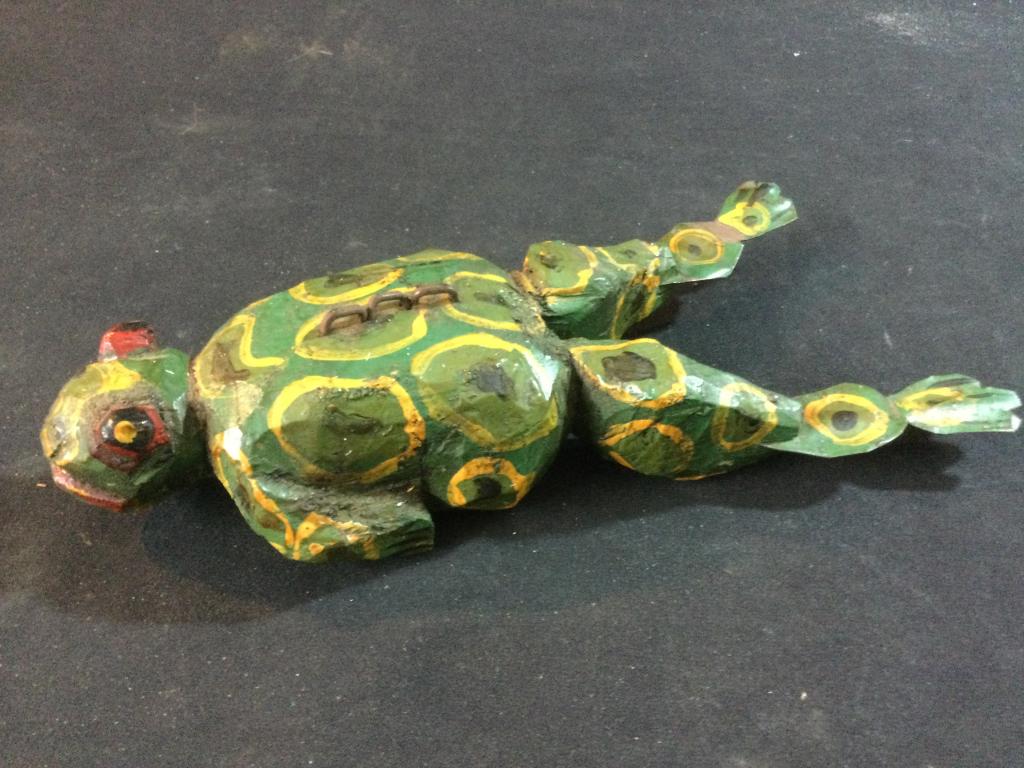 Carved Frog Spear Fishing Lure Decoy: Larger frog decoy that measures 9"l. Nicely painted & in good condition for age. See pictures.