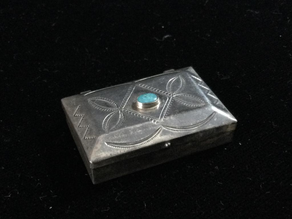 Silver Navajo Box w/Turquoise: Nice Navajo box. Weighs 10.2g and measures 1.5"l. Neat piece that is in great condition.