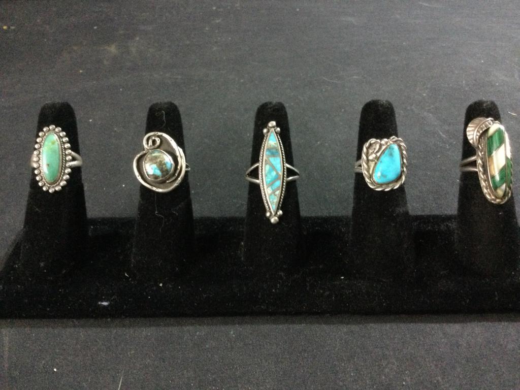 Sterling Navajo Rings: Total of 5 rings in this lot. Sizes vary from 5 to 6. Total weighs is 31.8g. All in good condition.
