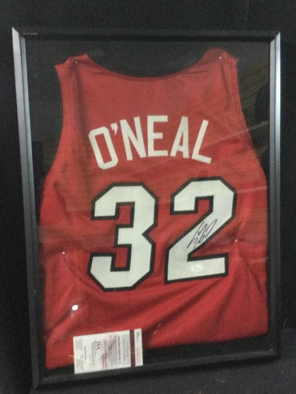 Shaq Autograph Jersey (1 of 3)