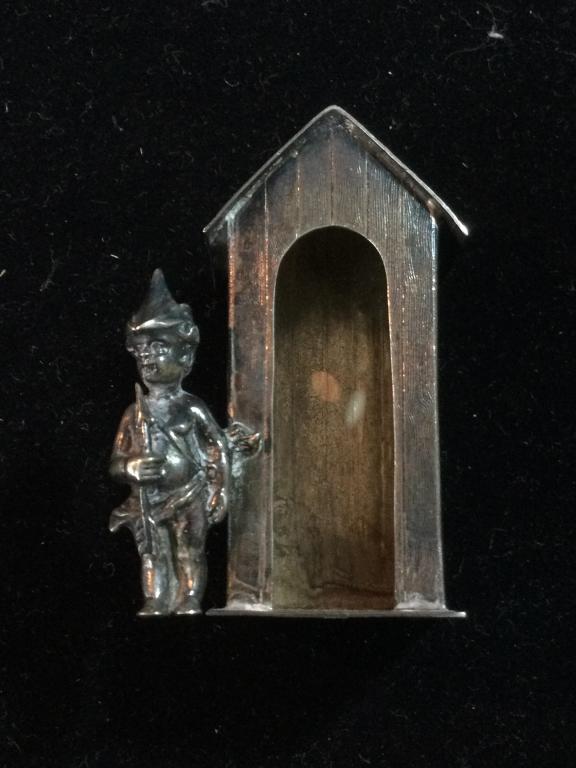 Silver Statue (1 of 5)