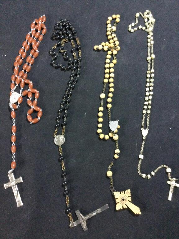 Vintage Rosarys: Total of 4 rosaries in this lot. See pictures, they are all in good condition.