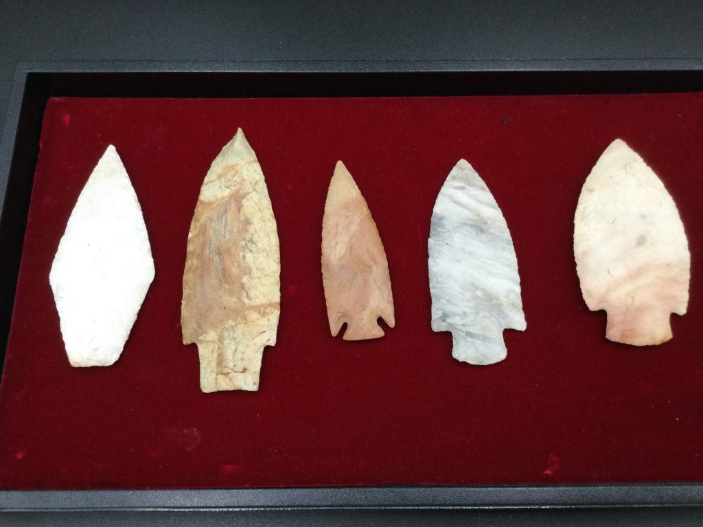 Contemporary Arrowheads (1 of 5)