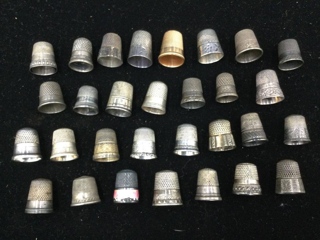 Sterling Thimbles: 30 vintage sterling thimbles, weigh 108.2g. Check out pictures.