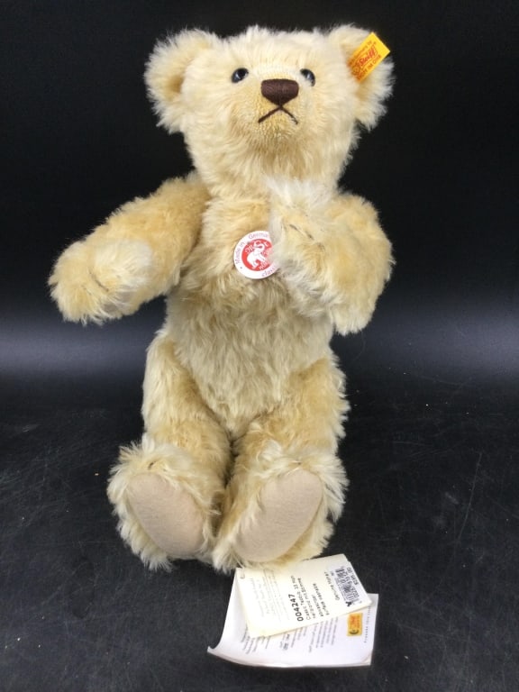 Steiff Bear Mohair (1 of 2)