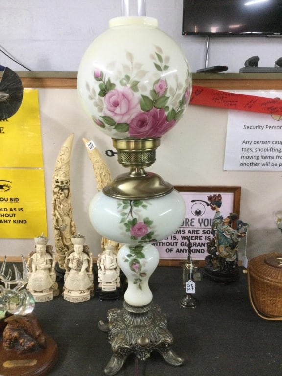 Vintage Hurricane Lamp (1 of 5)