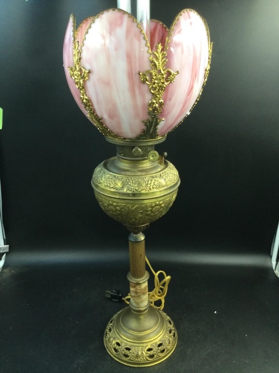 Bradley & Hubbard Banquet Lamp Slag Glass Tulip: Stunning piece that you don't see too often. Condition is good, no chips or cracks on slag glass, just a great piece. Marked B&H. Measures 28.5" from bottom to top of flute. See pictures, ask for more