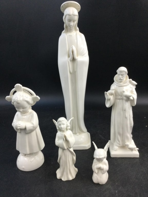 Vintage Hummel Nativity Figures: Total of 5 in this lot. There is the Virgina Mary, Angel, St. Frances and Sacrart Jesus the Christ Child. Measures from 2.5" to 11.5". Condition is good, no chips or cracks. No refunds given.