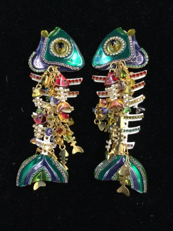 Lunch at the Ritz Fish Bone Earrings: Larger clip on earrings that measures 5". See pictures, condition is good. No refunds given.