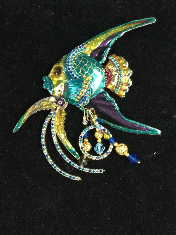 Lunch at Ritz Angelfish Pendant/Pin (1 of 3)