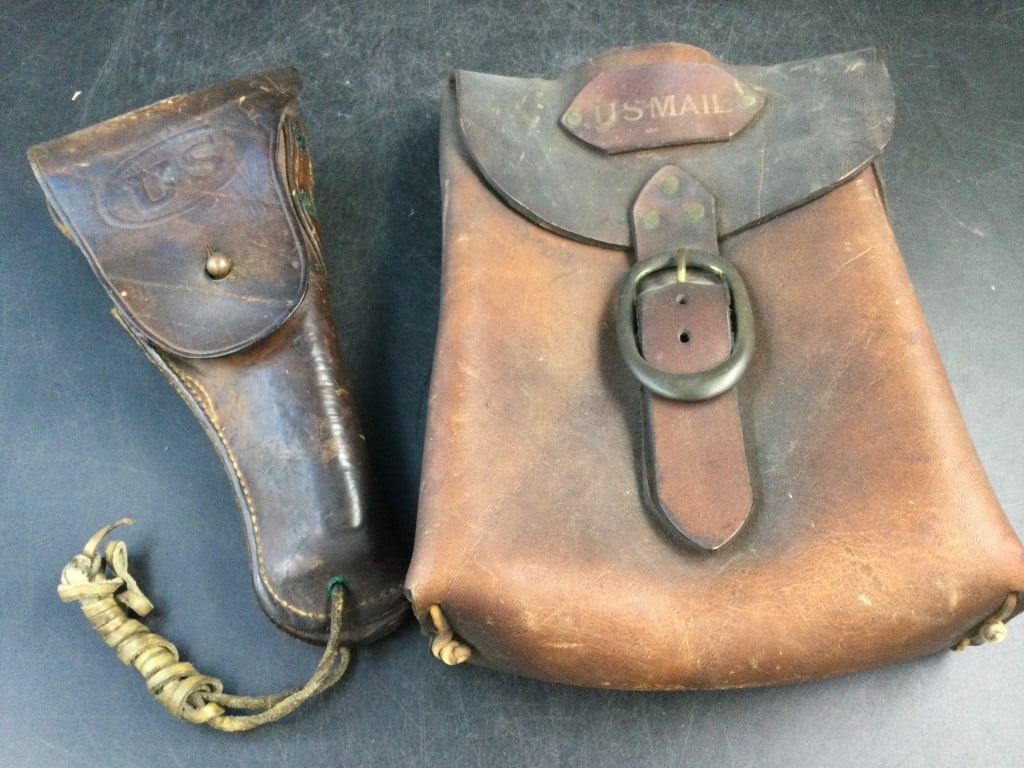 Vintage US Pouches (1 of 4)