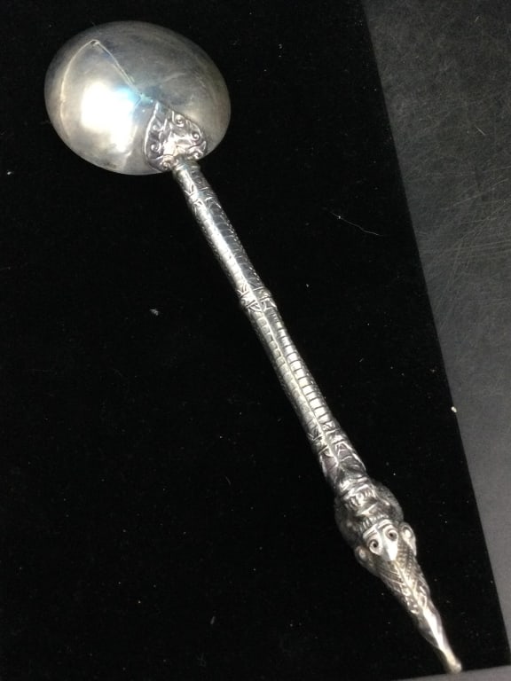 Exquisite Vintage Siam Sterling Silver Spoon (1 of 6)