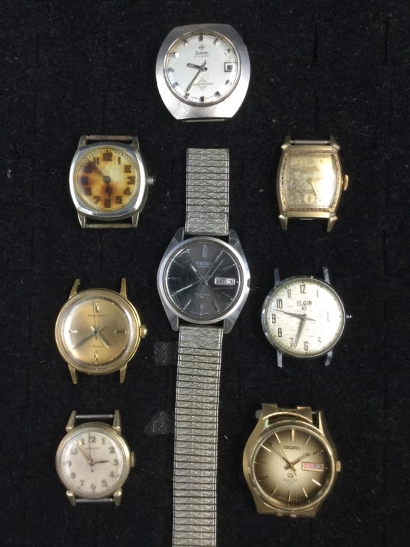 Vintage Watches: There is Zodiac, Seiko, etc. Total of 8 in this lot, see pictures. Condition is consistent with age and use. No refunds given. Condition Information: It is the responsibility of the buyer to obtain al