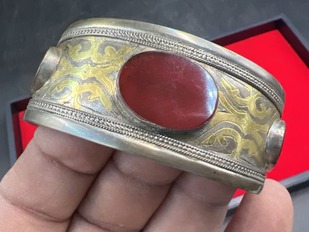 Tekke Turkmen Turkmen Carnelian Vermil Cuff (1 of 3)