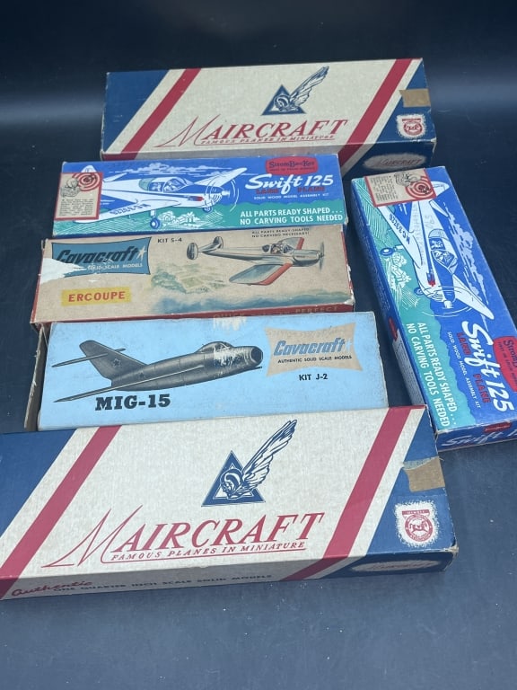 Vintage Model Kits: Total of six model kits. There is Swift 125, Covocrofts and Maircrafts. All in original box. See pictures. No refunds given.