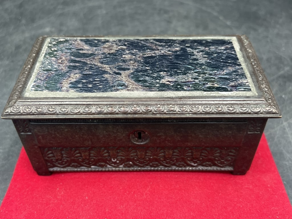 Tiffany Studios New York (1 of 6)