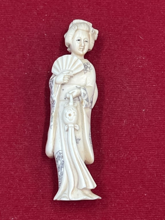 Carved Japanese Okimono Geisha (1 of 5)