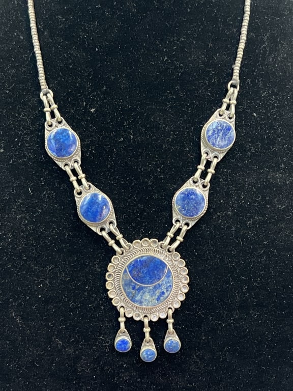 Vintage Lapis Necklace (1 of 3)